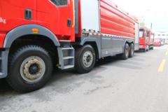一汽解放 J6P重卡 420马力 8X4水罐消防车(中卓时代牌)(ZXF5400GXFSG210/Y)