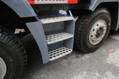 一汽解放 J6P重卡 420马力 8X4水罐消防车(中卓时代牌)(ZXF5400GXFSG210/Y)