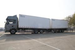 陕汽重卡 德龙X3000 430马力 6X2中置轴汽车列车(SX5258XXY4V483)