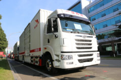 青岛解放 途V重卡 290马力 4X2 9.65米厢式载货车(CA5180XXYP2K2L7E5A80)