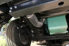 青岛解放 途V重卡 290马力 4X2 9.65米厢式载货车(CA5180XXYP2K2L7E5A80)