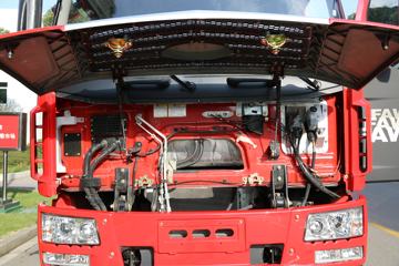 һ������ ��½�п� 220���� 4X2 9.6����ʽ�ػ���ͼƬ