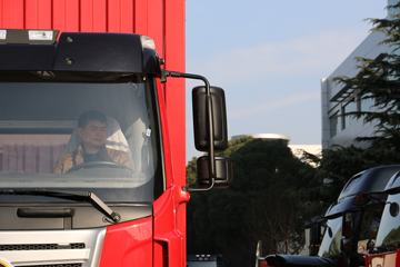 һ������ ��½�п� 220���� 4X2 9.6����ʽ�ػ���ͼƬ