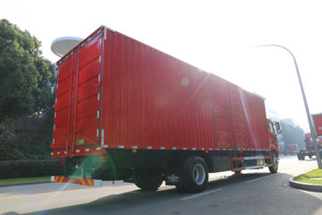 һ������ ��½�п� 220���� 4X2 9.6����ʽ�ػ���ͼƬ