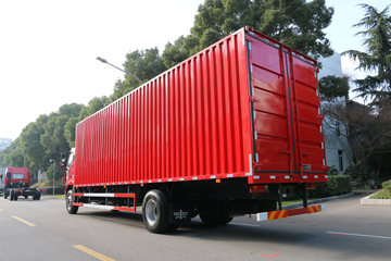 һ������ ��½�п� 220���� 4X2 9.6����ʽ�ػ���ͼƬ