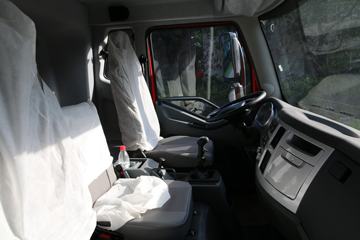 һ������ ��½�п� 220���� 4X2 9.6����ʽ�ػ���ͼƬ