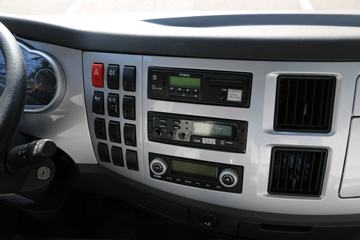 һ������ ��½�п� 220���� 4X2 9.6����ʽ�ػ���ͼƬ