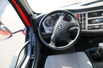 һ������ ��½�п� 220���� 4X2 9.6����ʽ�ػ���ͼƬ