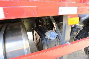 һ������ ��½�п� 220���� 4X2 9.6����ʽ�ػ���ͼƬ