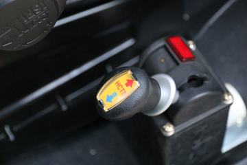 һ����� J6P�ؿ� 350���� 6X4 5.6��������ж��(CA3250P66K2L1T1AE5)ͼƬ