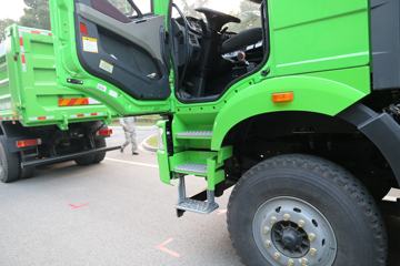 һ����� J6P�ؿ� 350���� 6X4 5.6��������ж��(CA3250P66K2L1T1AE5)ͼƬ