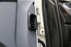 一汽解放 J6M重卡 280马力 4X2 9.4米厢式载货车(CA5160XXYP63K1L9E5)