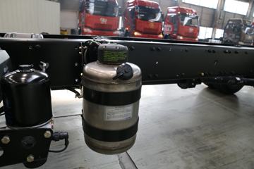 һ����� J6M�ؿ� 280���� 4X2 9.4����ʽ�ػ���(CA5160XXYP63K1L9E5)ͼƬ