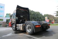 一汽解放 新J6P重卡 460马力 4X2自动挡牵引车(AMT手自一体)(CA4180P66K24E5)