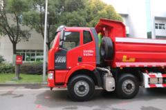 一汽解放 J6M 280马力 8X4 6.8米自卸车(公路先锋1号)(CA3310P63K1L1T4E5)