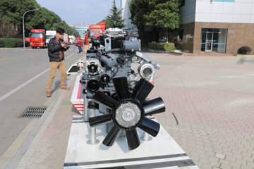 大柴CA4DK1-22E5 220马力 4.76L 国五 柴油发动机