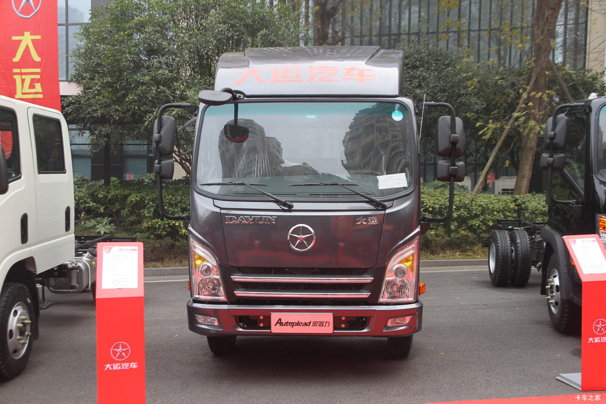 大运 奥普力 160马力 4.18米单排栏板轻卡