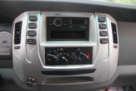 奥普力&nbsp;冷藏车驾驶室图片