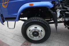 中国重汽 豪曼H3 130马力 4X4 3500轴距自卸车底盘(ZZ3048E3524D143H)