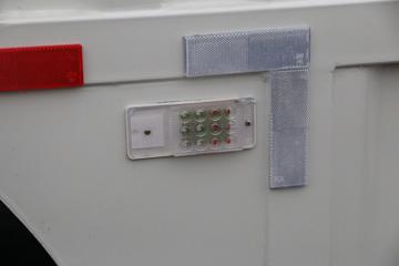 �й����� HOWO T5G�ؿ� 280���� 4X2 9.6����ʽ�ػ���(ZZ5187XXYN711GE1H)ͼƬ