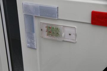 �й����� HOWO T5G�ؿ� 280���� 4X2 9.6����ʽ�ػ���(ZZ5187XXYN711GE1H)ͼƬ