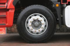 中国重汽 豪瀚J5G重卡 280马力 8X2 9.5米仓栅式载货车(ZZ5315CCYN46G3E1)
