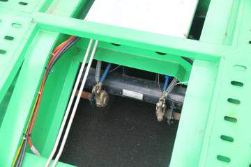 �й����� ���J5G�ؿ� 310���� 4X2���˳�(ZZ5185XXYN6813E1)ͼƬ