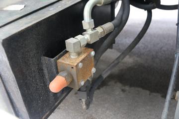 �й����� ���J5G�ؿ� 310���� 4X2���˳�(ZZ5185XXYN6813E1)ͼƬ