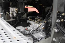 HOWO T6G&nbsp;牵引车底盘                                                图片