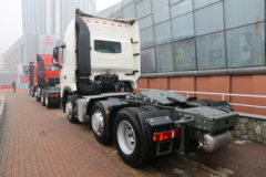 中国重汽 HOWO T7H重卡 440马力 6X2牵引车(中桥提升)(ZZ4257V26FHE1B)
