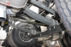 中国重汽 豪瀚J5G重卡 340马力 6X2牵引车(ZZ4255N27C3E1)