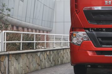 �й����� HOWO T7H�ؿ� 540���� 6X4�Զ���ǣ����(AMT����һ��)ͼƬ