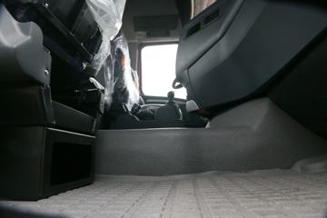 �й����� HOWO T7H�ؿ� 540���� 6X4�Զ���ǣ����(AMT����һ��)ͼƬ