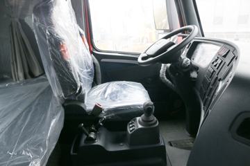 �й����� HOWO T7H�ؿ� 540���� 6X4�Զ���ǣ����(AMT����һ��)ͼƬ