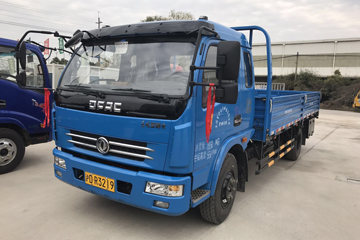 东风 多利卡D8 150马力 4X2 5.75米排半栏板载货车(EQ1090LJ8BDE)