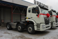 中国重汽 豪瀚J5G重卡 340马力 6X2牵引车(ZZ4255N27C3E1)