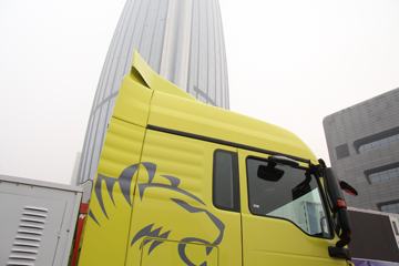 �й����� �ǵ¿�SITRAK C7H�ؿ� 430���� 6X4 LNGǣ����(ZZ4256V324HE1LB)ͼƬ