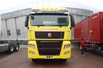 中国重汽 汕德卡SITRAK C7H重卡 430马力 6X4 CNG牵引车(ZZ4256V384HE1C)