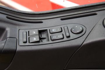 �й����� �ǵ¿�SITRAK C7H�ؿ� 430���� 6X4 LNGǣ����(ZZ4256V324HE1LB)ͼƬ