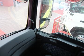 �й����� �ǵ¿�SITRAK C7H�ؿ� 430���� 6X4 LNGǣ����(ZZ4256V324HE1LB)ͼƬ