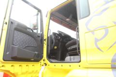 中国重汽 汕德卡SITRAK C7H重卡 430马力 6X4 LNG牵引车(ZZ4256V324HE1LB)