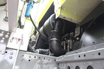 �й����� �ǵ¿�SITRAK C7H�ؿ� 430���� 6X4 LNGǣ����(ZZ4256V324HE1LB)ͼƬ