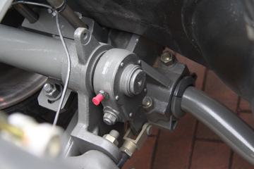 �й����� �ǵ¿�SITRAK C7H�ؿ� 430���� 6X4 LNGǣ����(ZZ4256V324HE1LB)ͼƬ