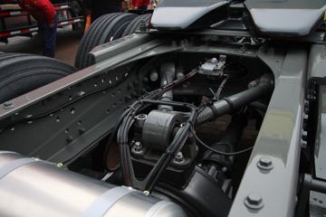 �й����� �ǵ¿�SITRAK C7H�ؿ� 430���� 6X4 LNGǣ����(ZZ4256V324HE1LB)ͼƬ