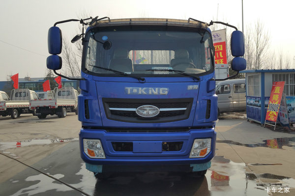 唐骏T6 载货车