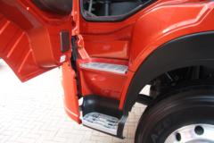 中国重汽 斯太尔D7B重卡 380马力 6X4牵引车(ZZ4253N3241E1BN)