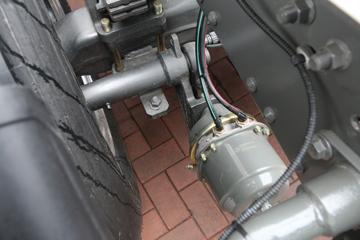 �й����� ˹̫��D7B�ؿ� 430���� 6X4 LNGǣ����(ZZ4253N3841E1LBN)ͼƬ