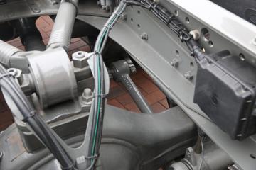 �й����� ˹̫��D7B�ؿ� 430���� 6X4 LNGǣ����(ZZ4253N3841E1LBN)ͼƬ