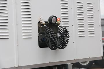 �й����� ˹̫��D7B�ؿ� 430���� 6X4 LNGǣ����(ZZ4253N3841E1LBN)ͼƬ