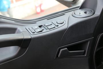 �й����� �ǵ¿�SITRAK C7H�ؿ� 540���� 6X2Rǣ����(�߶�)(ZZ4256V323HE1)ͼƬ